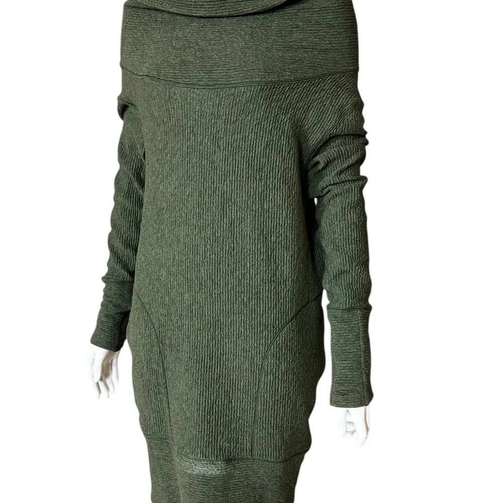 Lululemon Athletica Dark Green Cowl Neck Sweater Size XSmall G#18